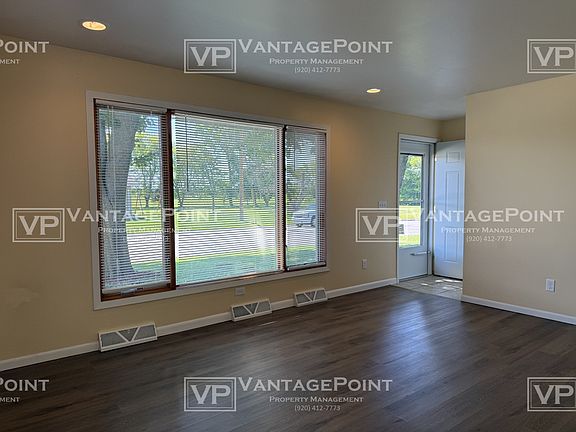 3rd image of 306 Nancy St