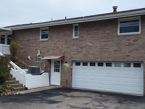 5th image of 122 Greenridge Dr