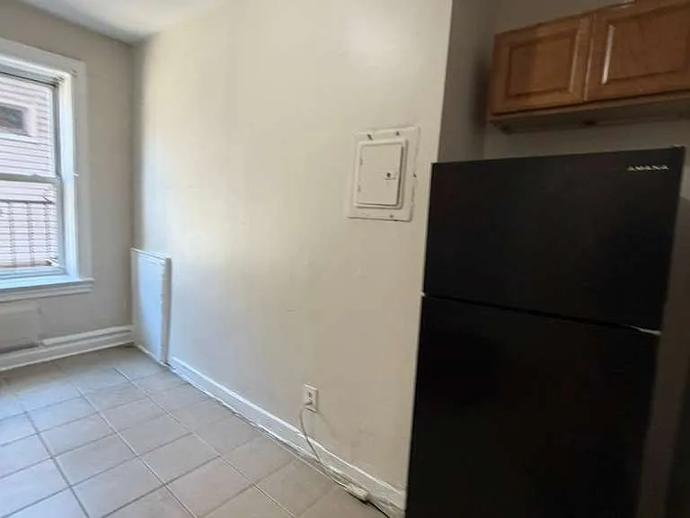 323 Park Ave #8 — Photo 3