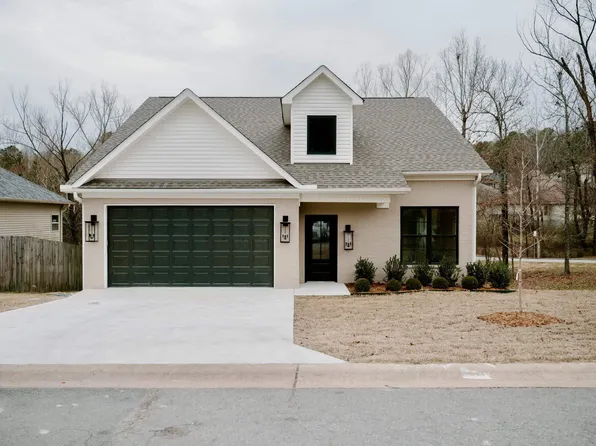 5701 John Hancock Dr, Benton, AR 72019