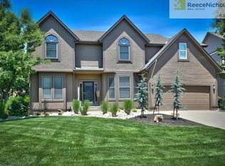 8414 W 145th St, Overland Park, KS 66223