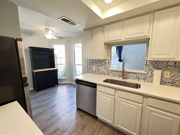 10913 Gable Dr — Photo 36