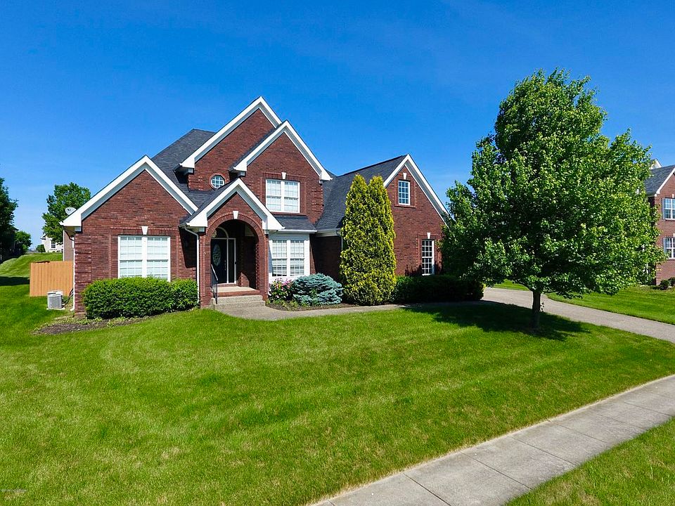 1st image of 814 Abingdon Cir