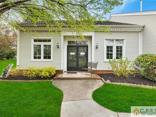 47 Winthrop Rd, Monroe Township, NJ 08831