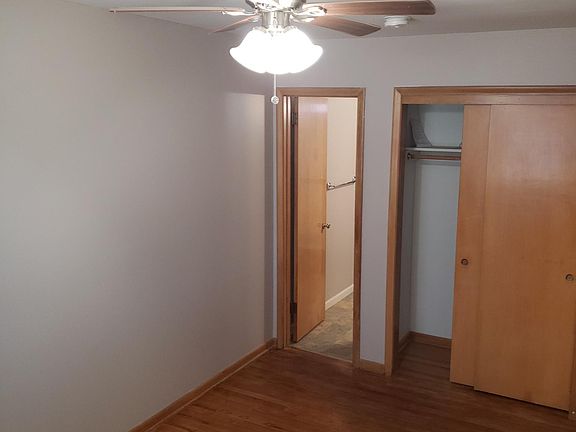 4th image of 225 S 34th St