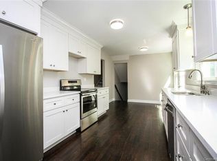3201 Sunnybrook Dr, Charlotte, NC 28210