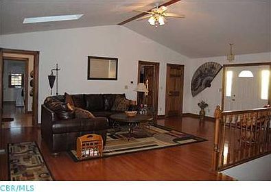 4th image of 1784 Ayrshire Ct NW