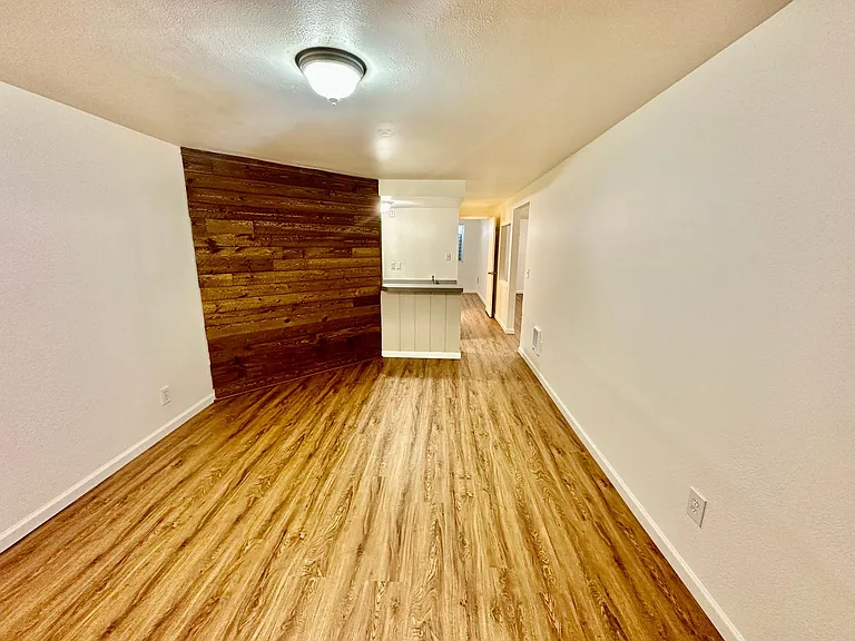 11409 N Guinevere Dr — Photo 20