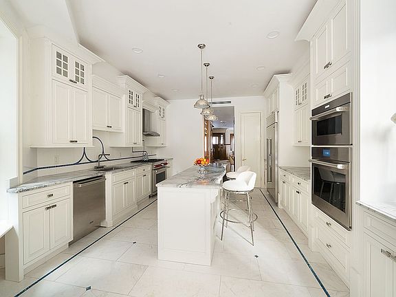 5th image of 263 W 93rd St