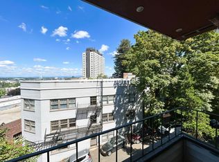 2320 SW Cactus Dr APT 2, Portland, OR 97205