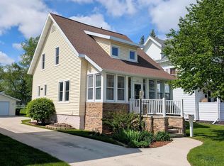 128 School St, Chilton, WI 53014