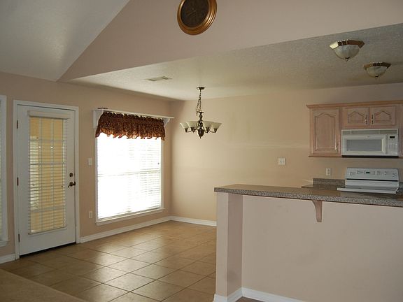 3rd image of 7213 Bayou Landing Dr
