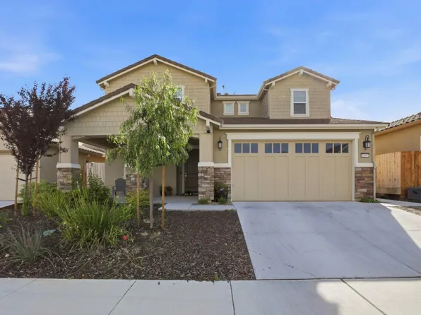 1097 Sunridge Dr, Hollister, CA 95023