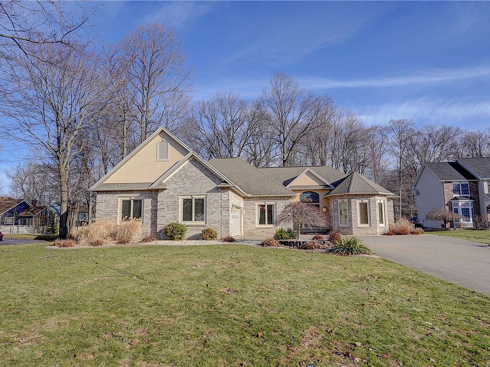 1st image of 344 Cherry Creek Ln