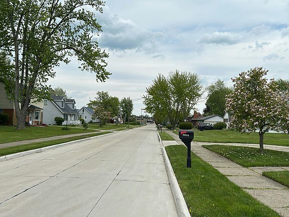 5th image of 20226 Homeland St