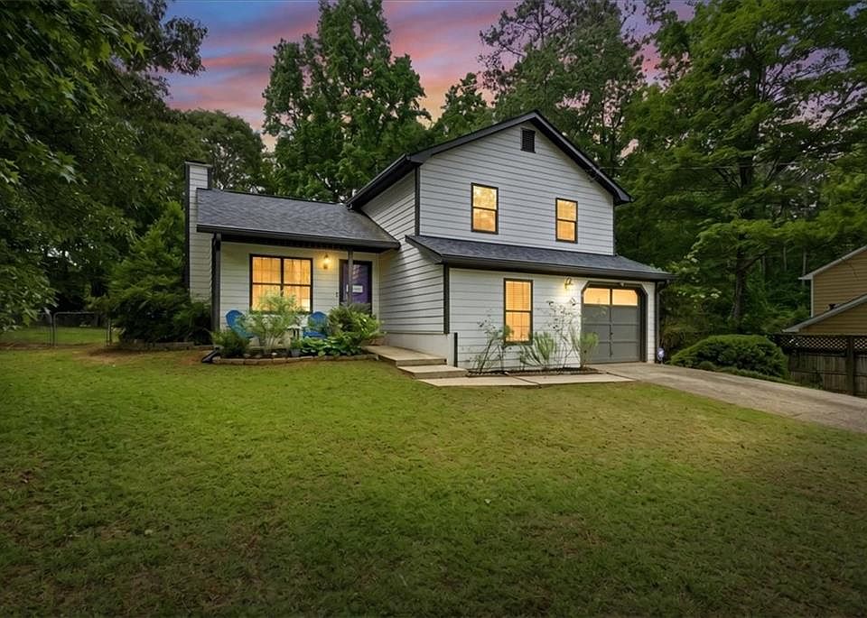1st image of 1001 Forest Park Ln