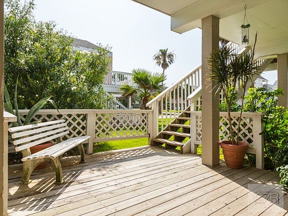 2nd image of 13726 Pirates Beach Blvd