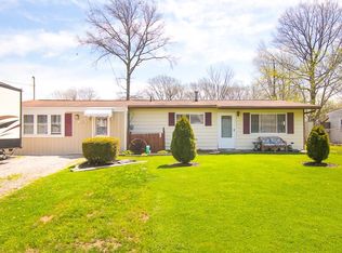 12569 Melody Ln, Grafton, OH 44044