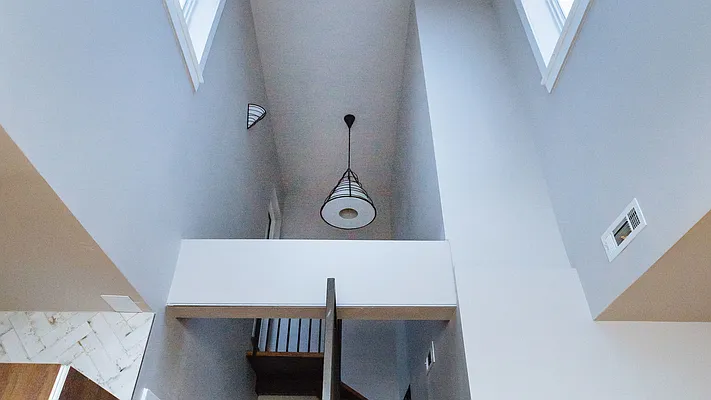 Rented by Nooklyn NYC LLC | media 19