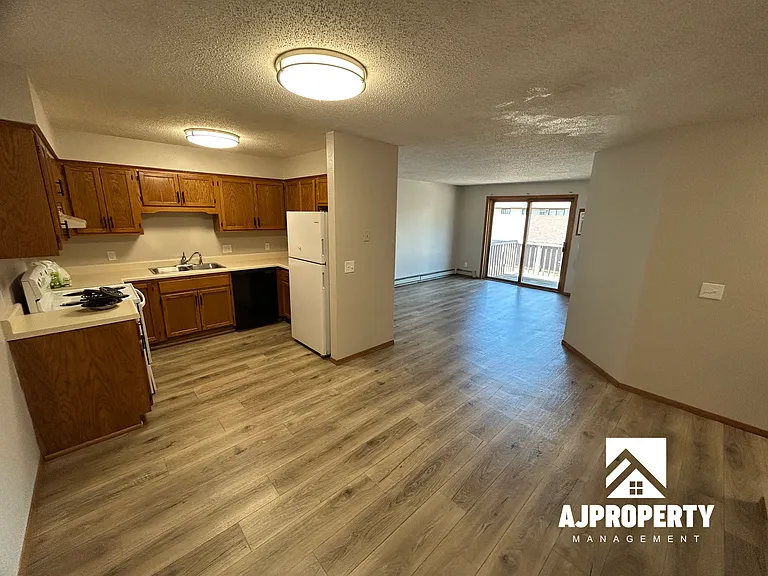 1312 E Keystone Dr #9 — Photo 1