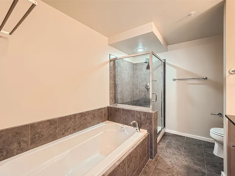 76 Cedar St #502 — Photo 13