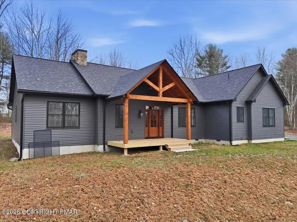 322 Rose Marie Ln, East Stroudsburg, PA 18302