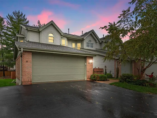 12915 Twin Meadows Ct, Saint Louis, MO 63146