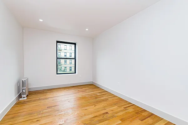 Rented by Nooklyn NYC LLC | media 11