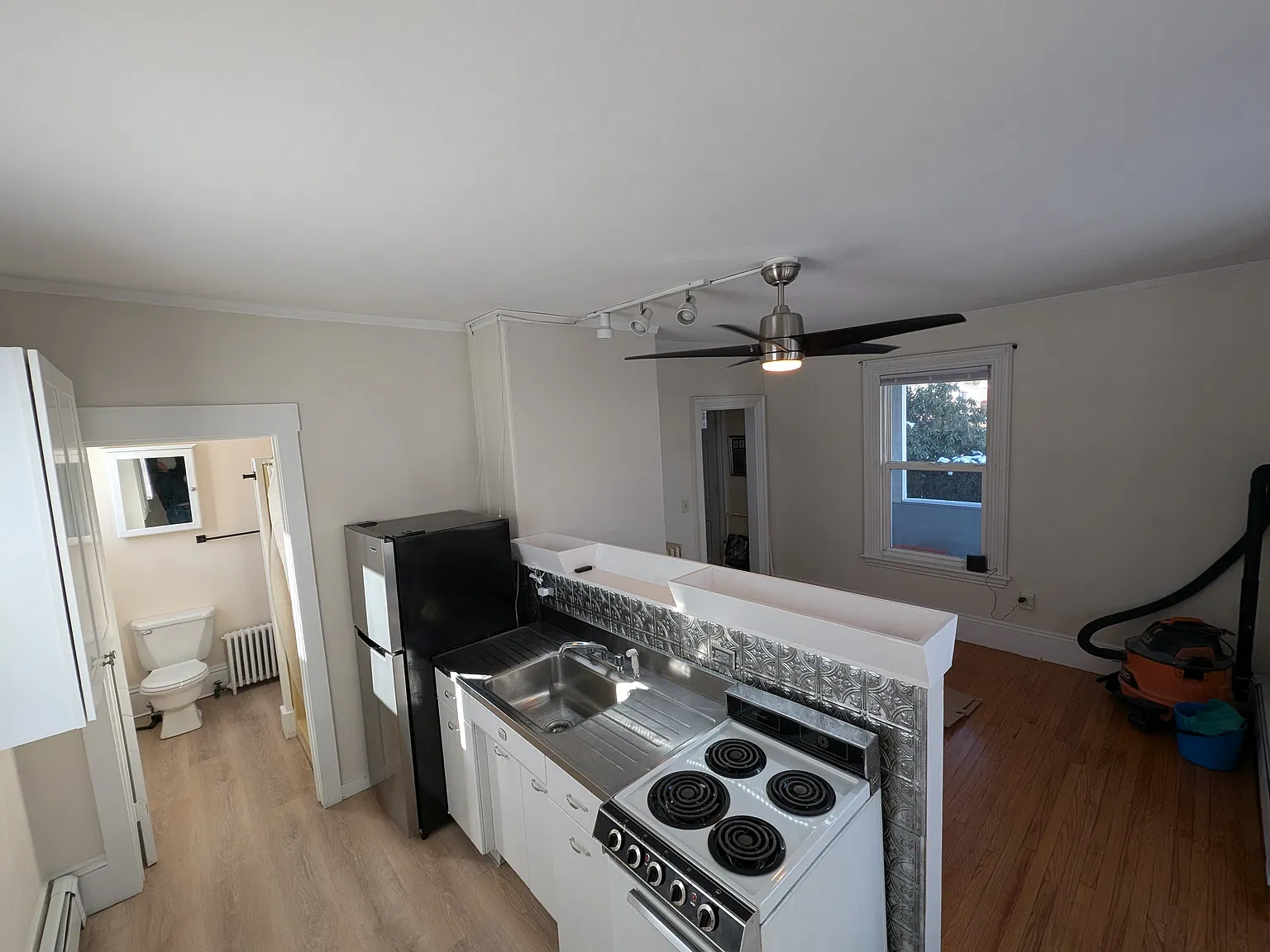 1 bed, 650 sqft, $1,650 — Photo 4