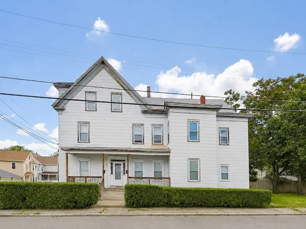 35 Oak St, Lowell, MA 01852
