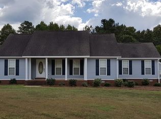 103 Stone Edge Dr, Gray, GA 31032