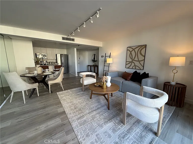 10535 Wilshire Blvd #612 — Photo 5