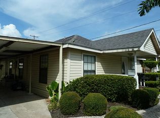 321 N 3rd St, Baytown, TX 77520