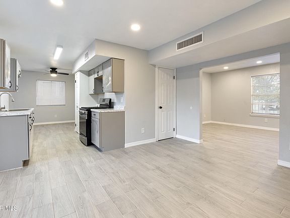 5th image of 10141 Kirwood St