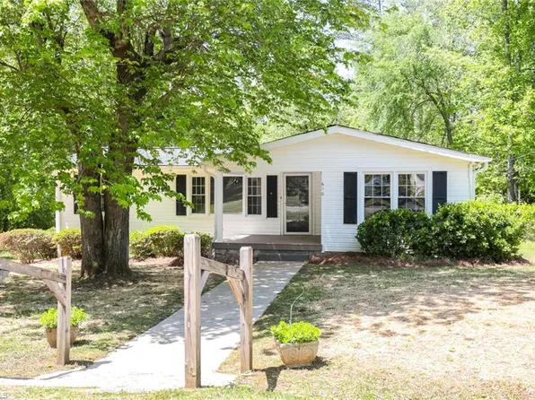 610 Morgan Summers Rd, Gibsonville, NC 27249