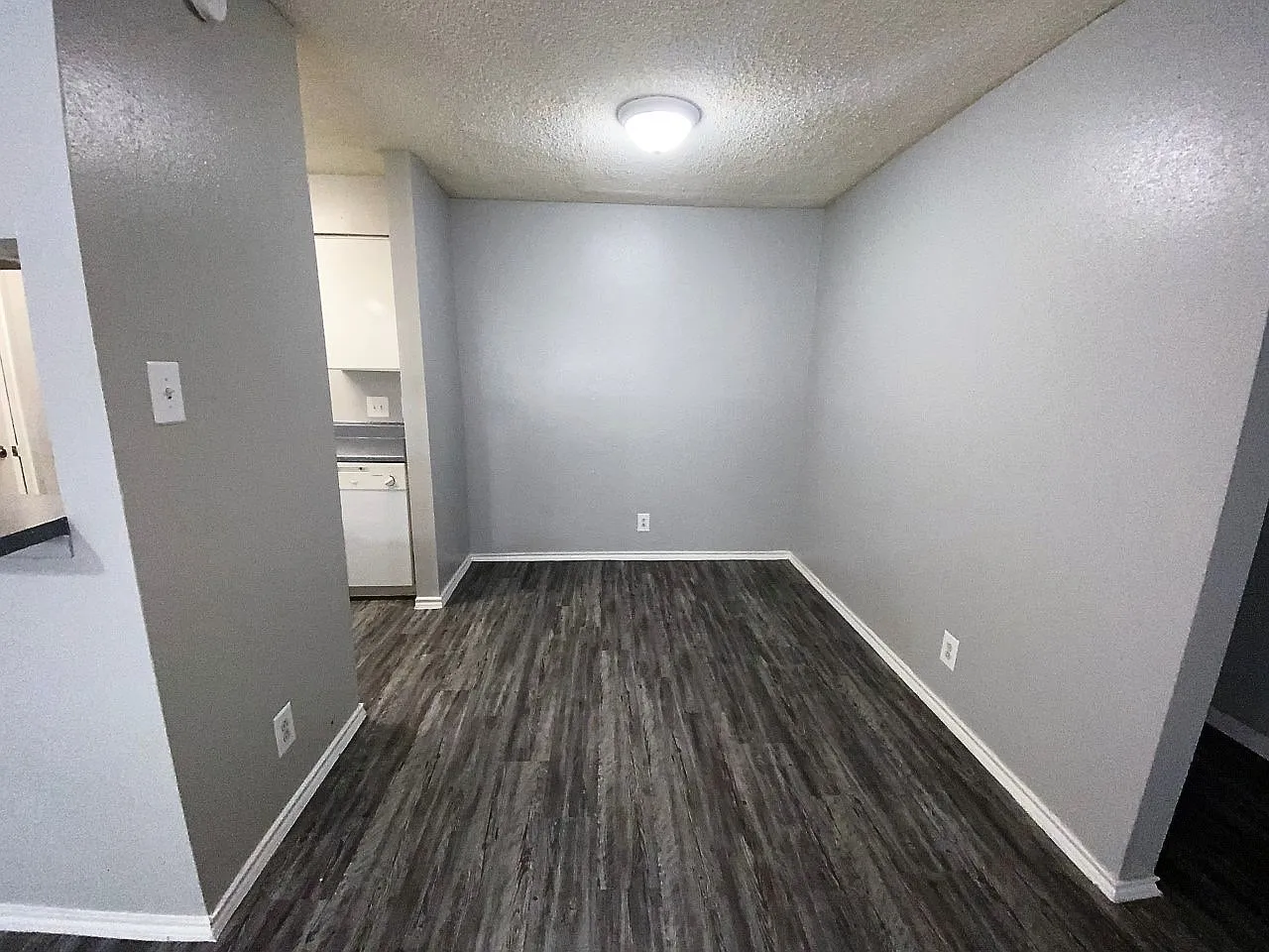 Edinburg Place Apartments - 0706 — Photo 2