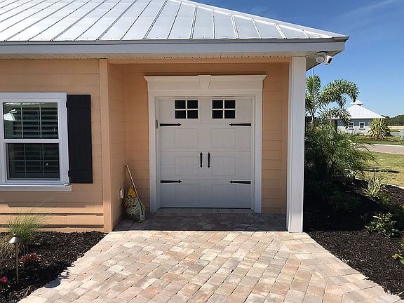 2nd image of 8299 SW Sand Crane Cir