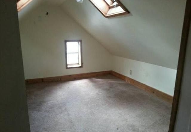 1st image of 644 Lowry Ave NE