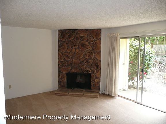 3rd image of 4701 176th St SW APT A1