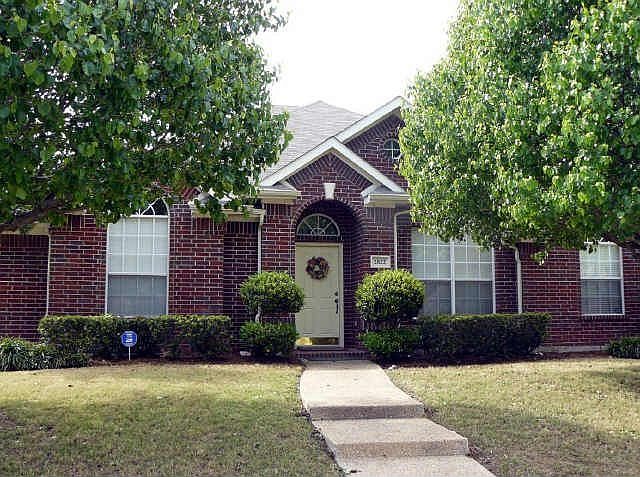 1st image of 2822 Country Glen Ln