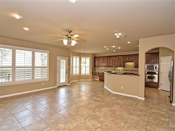 5th image of 16520 Broadbay Dr