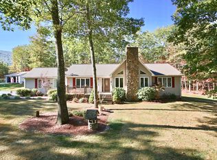 6706 Bradshaw Rd, Salem, VA 24153