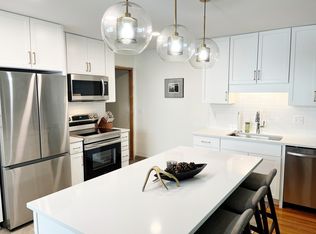 21 Sheridan Ave S, Minneapolis, MN 55405