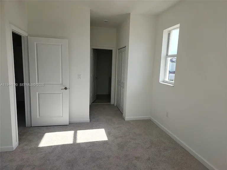 2750 SE 24th Ter #2750 — Photo 7