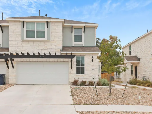 1519 Fenton Hill Dr, Leander, TX 78641