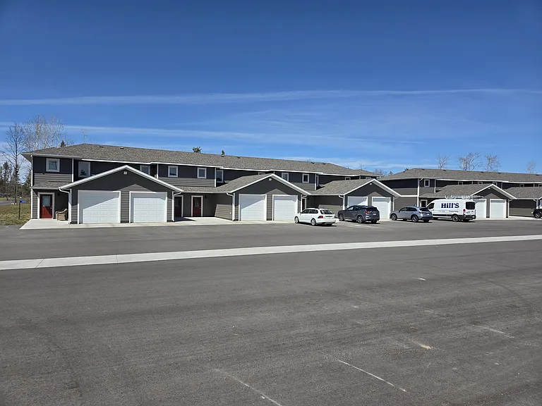 1030 Emma Lou Ln NW — Photo 1