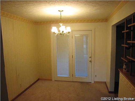 4th image of 5007 Oak Park Dr