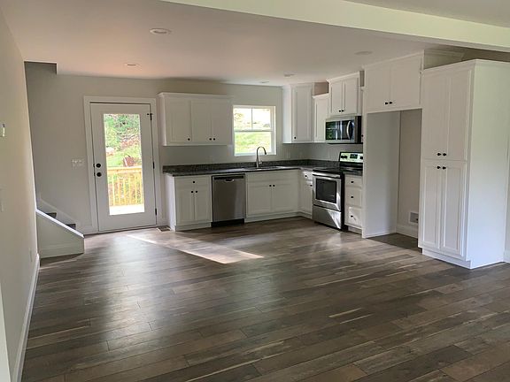 2nd image of 354 Estate Dr