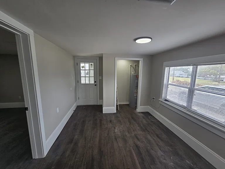 540 Park Ave — Photo 11