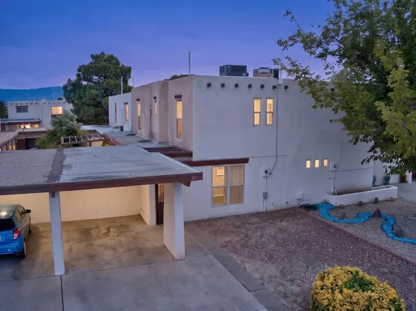 37 Calle Arroyo Seco NW, Albuquerque, NM 87120